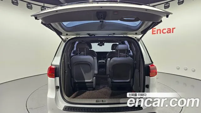 2019 Kia The New Carnival 9-Seater Noblesse Special Sold VIN KNAME81ABKS584741 – photo 13 2019 Kia The New Carnival 9-Seater Noblesse Special Sold VIN KNAME81ABKS584741 – photo 13