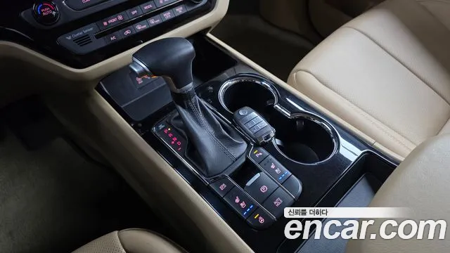 2019 Kia The New Carnival 9-Seater Noblesse Sold VIN KNAME81ABKS587098 – dashboard