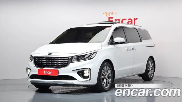 2019 Kia The New Carnival 7-Seater Limousine Sold VIN KNAME81ABKS593345 – interior seats