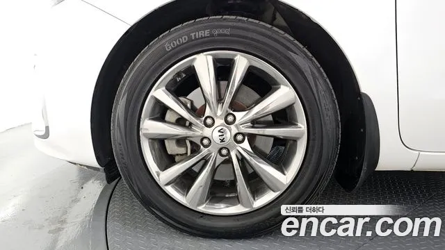 2019 Kia The New Carnival 7-Seater Limousine Sold VIN KNAME81ABKS593345 – engine bay