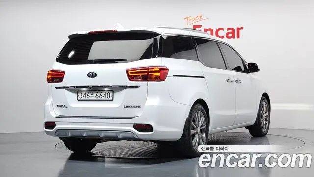 2019 Kia The New Carnival 7-Seater Limousine Sold VIN KNAME81ABKS593345 – photo 12