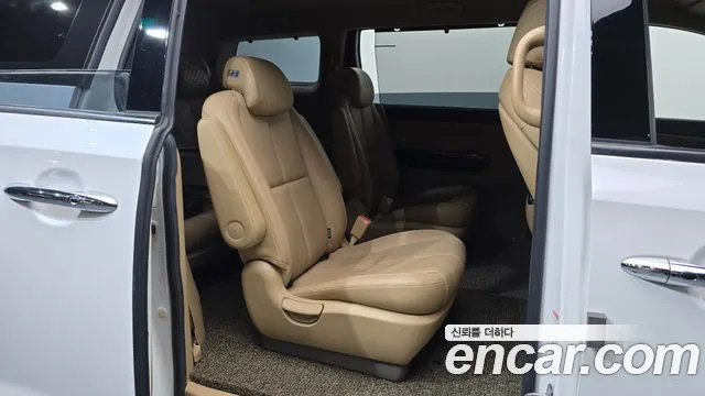 2019 Kia The New Carnival 9-Seater Noblesse Special Sold VIN KNAME81ABKS595153 – exterior detail