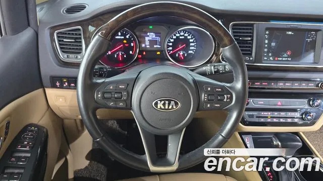 2019 Kia The New Carnival 9-Seater Noblesse Special Sold VIN KNAME81ABKS595153 – photo 14