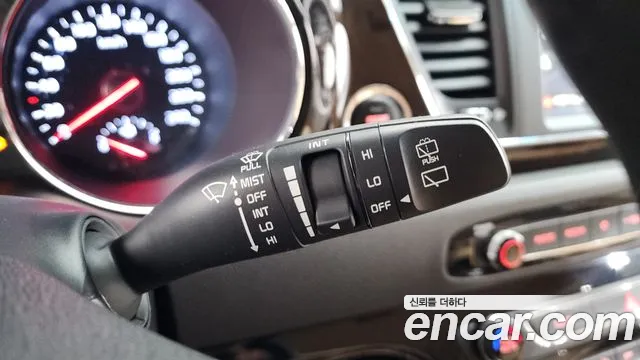 2019 Kia The New Carnival 9-Seater Noblesse Special Sold VIN KNAME81ABKS606621 – exterior detail