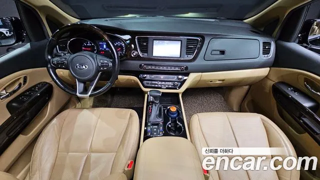 2020 Kia The New Carnival 9-Seater Noblesse Special Sold VIN KNAME81ABLS622747 – front exterior 2020 Kia The New Carnival 9-Seater Noblesse Special Sold VIN KNAME81ABLS622747 – front exterior