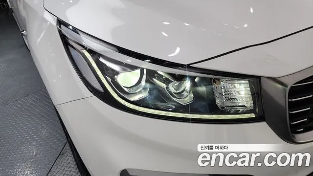 2020 Kia The New Carnival 9-Seater Noblesse Special Sold VIN KNAME81ABLS669019 – exterior detail
