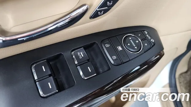 2020 Kia The New Carnival 9-Seater Noblesse Special Sold VIN KNAME81ABLS669019 – trunk area