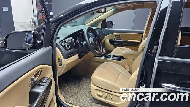 2020 Kia The New Carnival 7-Seater Limousine Sold VIN KNAME81ABLS676277 – rear exterior