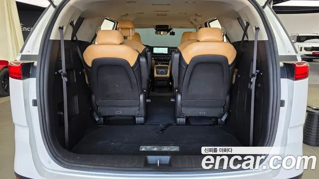 2023 Kia Carnival 4th Gen Gasoline 9-Seater Prestige Sold VIN KNANB813BPS293382 – interior seats 2023 Kia Carnival 4th Gen Gasoline 9-Seater Prestige Sold VIN KNANB813BPS293382 – interior seats