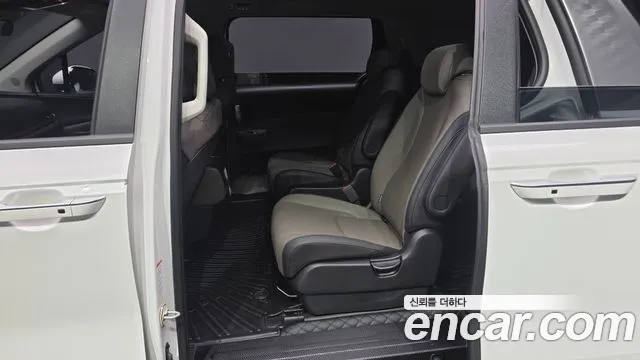 2025 Kia The New Carnival 4th Gen Gasoline 9-Seater Prestige Sold VIN KNANB813BSS556793 – side profile
