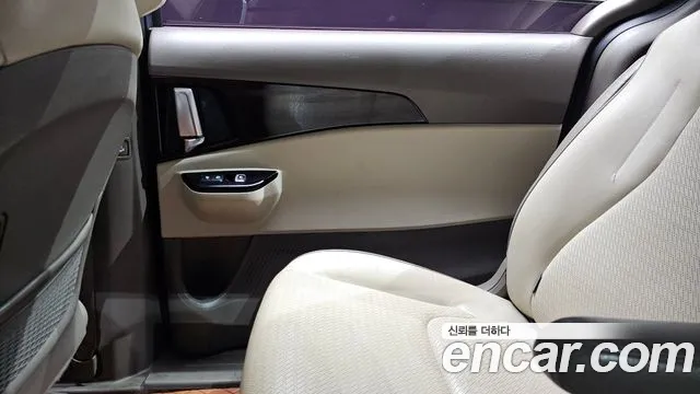 2021 Kia Carnival 4Generation 9-Seater Prestige Sold VIN KNANB81BBMS011266 – side profile