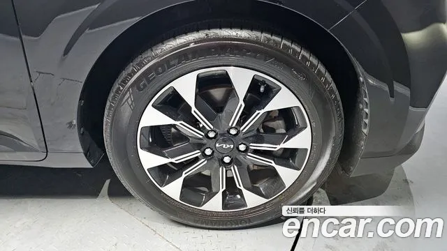 2022 Kia Carnival 4Generation 9-Seater Prestige Sold VIN KNANB81BBNS161416 – trunk area