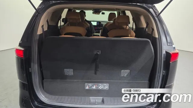 2023 Kia Carnival 4th Gen 9-Seater Prestige Sold VIN KNANB81BBPS200332 – rear exterior 2023 Kia Carnival 4th Gen 9-Seater Prestige Sold VIN KNANB81BBPS200332 – rear exterior