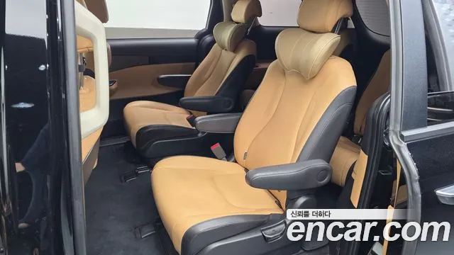 2023 Kia Carnival 4Generation 9-Seater Prestige Sold VIN KNANB81BBPS201137 – interior seats