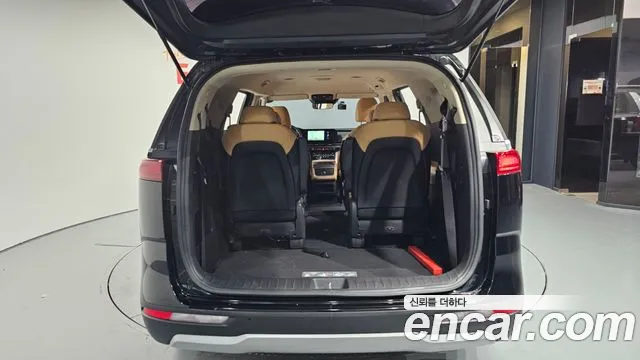 2023 Kia Carnival 4Generation 9-Seater Prestige Used VIN KNANB81BBPS263467 – trunk area