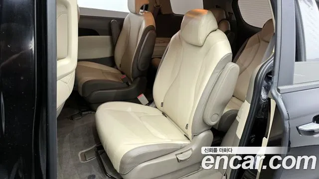 2023 Kia Carnival 4th Gen 9-Seater Prestige Sold VIN KNANB81BBPS267140 – trunk area
