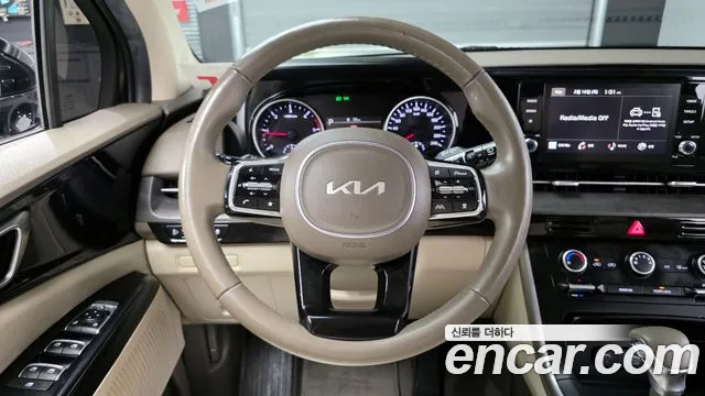 2023 Kia Carnival 4th Gen 9-Seater Prestige Sold VIN KNANB81BBPS267140 – odometer reading