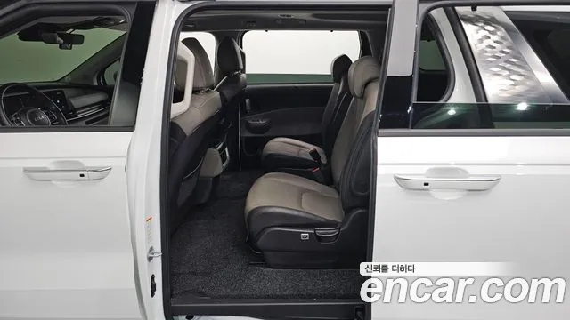 2024 Kia The New Carnival 4th Gen HEV 9seater Nobless Sold VIN KNANC81ABRS011603 – interior seats