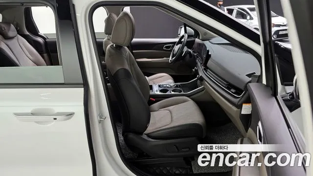2025 Kia The New Carnival 4th Gen HEV 9seater Nobless Sold VIN KNANC81ABSS016220 – trunk area