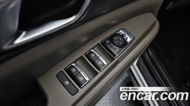 2025 Kia The New Carnival 4th Gen HEV 7seater Nobless Sold VIN KNANC81ABSS017603 – side profile