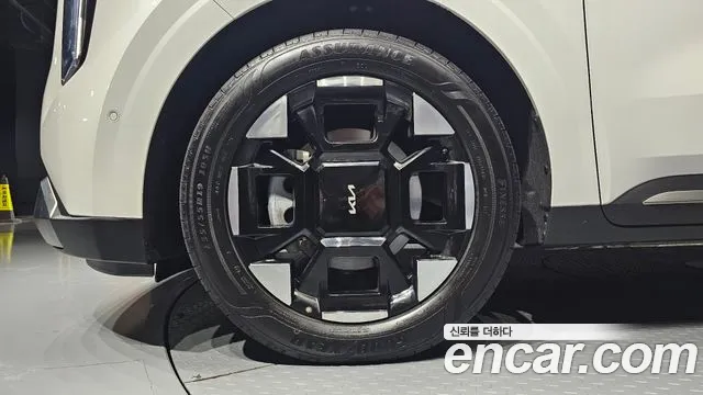 2025 Kia The New Carnival 4th Gen HEV 7seater Nobless Sold VIN KNANC81ABSS017603 – exterior detail