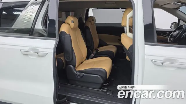 2023 Kia Carnival 4th Gen 9-Seater Noblesse Sold VIN KNANC81BBPS216833 – interior seats 2023 Kia Carnival 4th Gen 9-Seater Noblesse Sold VIN KNANC81BBPS216833 – interior seats
