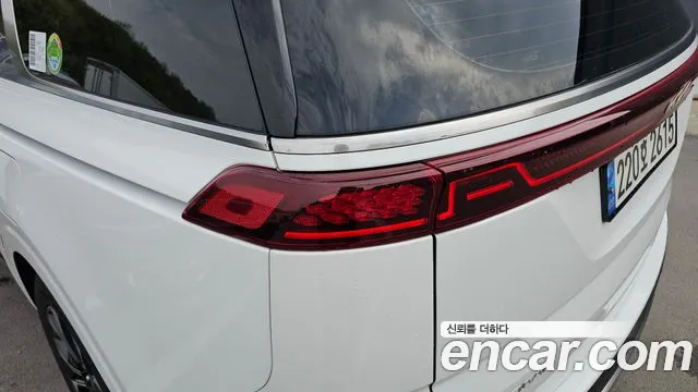 2023 Kia Carnival 4Generation 9-Seater Noblesse Sold VIN KNANC81BBPS302171 – exterior detail 2023 Kia Carnival 4Generation 9-Seater Noblesse Sold VIN KNANC81BBPS302171 – exterior detail