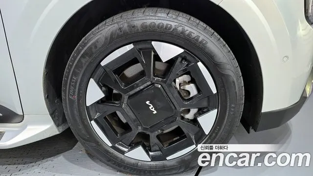 2024 Kia The New Carnival 4th Gen 9-Seater Noblesse Sold VIN KNANC81BBRS447247 – exterior detail
