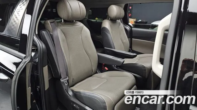2025 Kia The New Carnival 4th Gen 7-Seater Noblesse Sold VIN KNANC81BBSS472853 – side profile