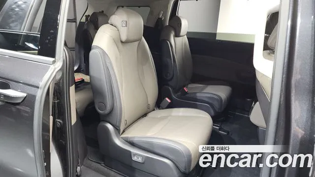 2025 Kia The New Carnival 4th Gen 9-Seater Noblesse Sold VIN KNANC81BBSS526295 – photo 19