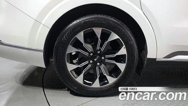 2021 Kia Carnival 4Generation Gasoline 9-Seater Hi-Limousine Sold VIN KNANE813BMS048194 – trunk area