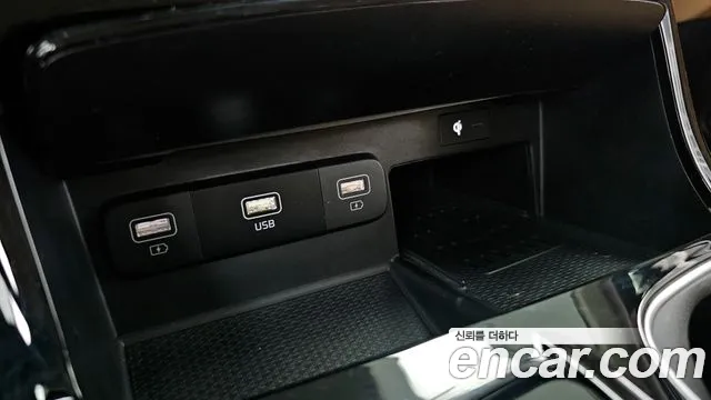 2021 Kia Carnival 4Generation Gasoline 9-Seater Signature Sold VIN KNANE813BMS086205 – rear exterior