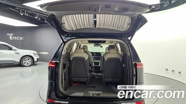 2021 Kia Carnival 4th Gen Gasoline 9-Seater Hi-Limousine Sold VIN KNANE813BMS090174 – side profile