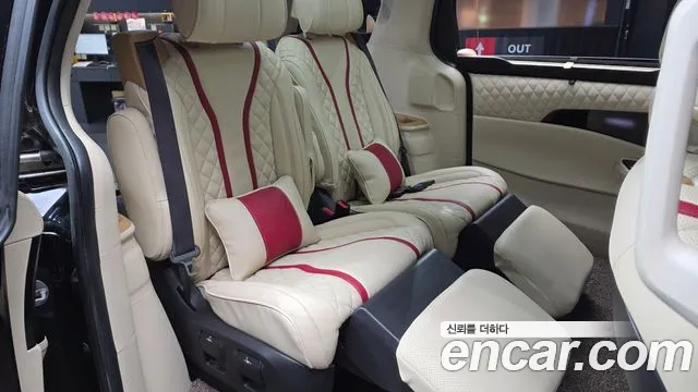 2021 Kia Carnival 4Generation Gasoline 7-seater Limousine(Special vehicle) Sold VIN KNANE813BMS099126 – rear exterior