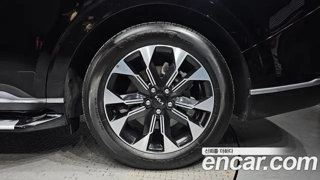 2022 Kia Carnival 4th Gen Gasoline 7-Seater Hi-Limousine Sold VIN KNANE813BNS133196 – trunk area