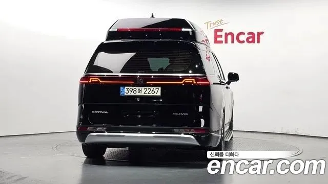 2022 Kia Carnival 4Generation Gasoline 9-seater Limousine(Special vehicle) Sold VIN KNANE813BNS181533 – interior seats