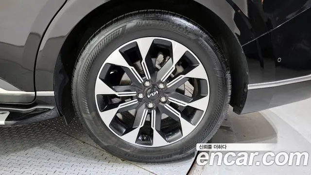 2022 Kia Carnival 4th Gen Gasoline 7-Seater Hi-Limousine Sold VIN KNANE813BNS184890 – exterior detail