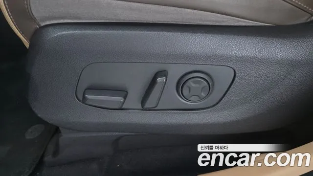 2023 Kia Carnival 4th Gen Gasoline 9-seater Limousine(Special vehicle) Sold VIN KNANE813BPS191871 – interior seats