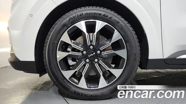 2023 Kia Carnival 4th Gen Gasoline 9-Seater Signature Sold VIN KNANE813BPS282181 – photo 13 2023 Kia Carnival 4th Gen Gasoline 9-Seater Signature Sold VIN KNANE813BPS282181 – photo 13