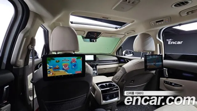 2023 Kia Carnival 4Generation Gasoline 7-Seater Signature Sold VIN KNANE813BPS283416 – exterior detail