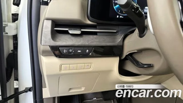 2023 Kia Carnival 4Generation Gasoline 9-Seater Signature Sold VIN KNANE813BPS293755 – exterior detail 2023 Kia Carnival 4Generation Gasoline 9-Seater Signature Sold VIN KNANE813BPS293755 – exterior detail
