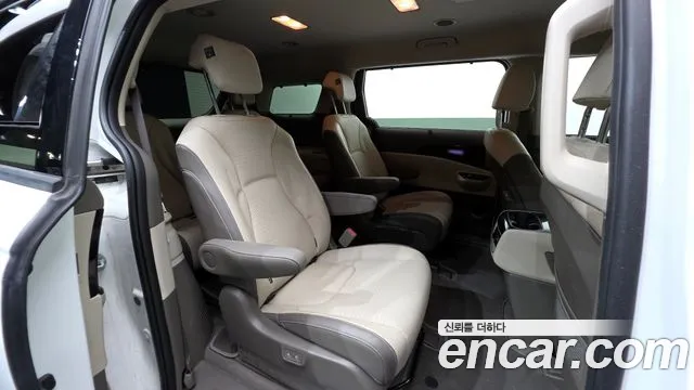2023 Kia Carnival 4th Gen Gasoline 9-Seater Signature Sold VIN KNANE813BPS366557 – photo 14