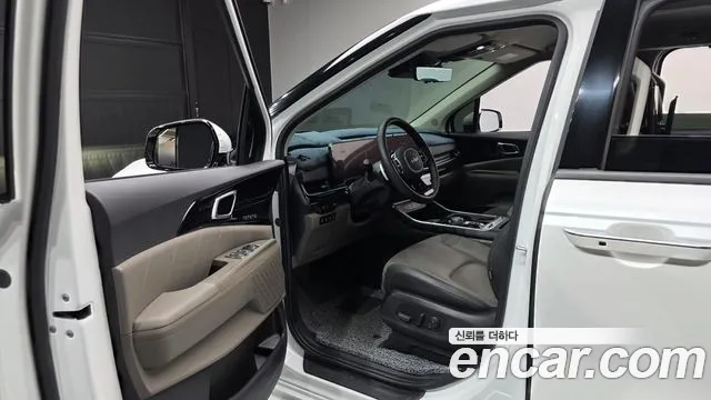2024 Kia The New Carnival 4th Gen Gasoline 9-Seater Signature Sold VIN KNANE813BRS408024 – photo 17 2024 Kia The New Carnival 4th Gen Gasoline 9-Seater Signature Sold VIN KNANE813BRS408024 – photo 17