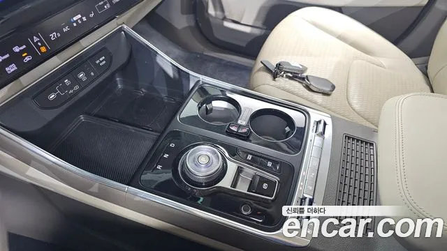 2024 Kia The New Carnival 4th Gen Gasoline 7-Seater Hi Limousine Sold VIN KNANE813BRS417000 – exterior detail 2024 Kia The New Carnival 4th Gen Gasoline 7-Seater Hi Limousine Sold VIN KNANE813BRS417000 – exterior detail