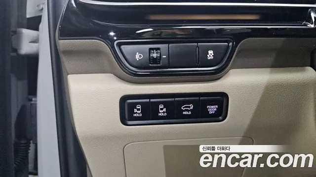 2025 Kia The New Carnival 4th Gen Gasoline 9-Seater Gravity Sold VIN KNANE813BSS493763 – photo 35