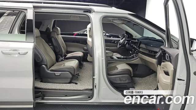 2025 Kia The New Carnival 4th Gen Gasoline 9-Seater Gravity Sold VIN KNANE813BSS500401 – exterior detail