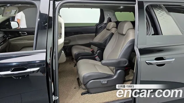 2025 Kia The New Carnival 4th Gen Gasoline 9-Seater Gravity Sold VIN KNANE813BSS541493 – photo 14