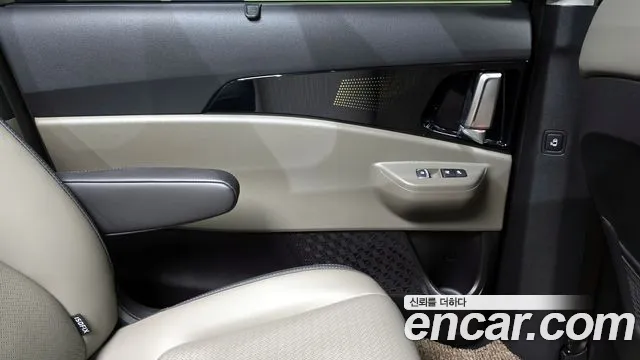 2025 Kia The New Carnival 4th Gen Gasoline 9-Seater Gravity Sold VIN KNANE813BSS541493 – photo 25