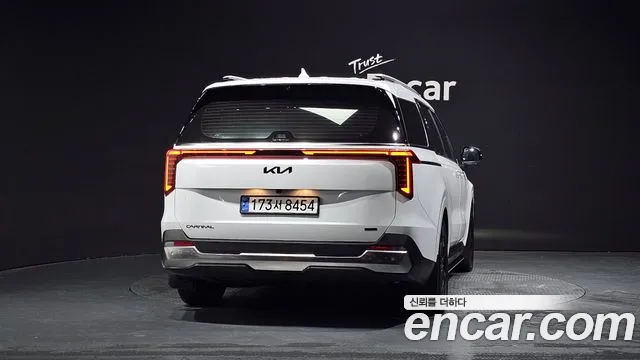 2024 Kia The New Carnival 4th Gen HEV 7seater Signature Sold VIN KNANE81ABRS001327 – side profile