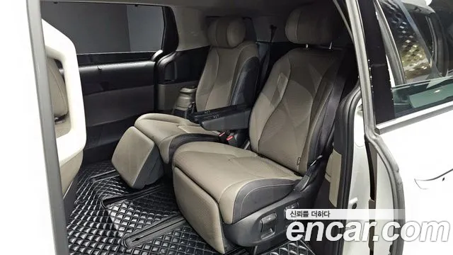 2024 Kia The New Carnival 4th Gen HEV 7seater Signature Sold VIN KNANE81ABRS001327 – exterior detail